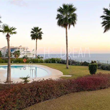 Crystalline - Beach & Dream Rentals